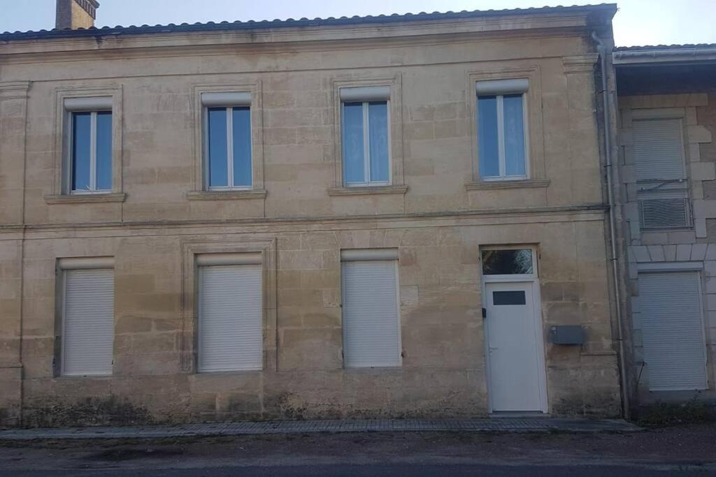 Demeure En Pierre Avec Piscine Privee Etauliers Exterior foto